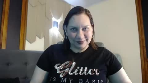 Mia online show from 04-15-26, 03:35