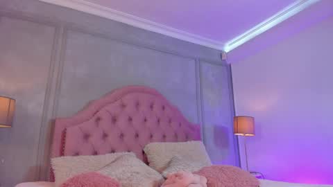 Mia Culpa online show from 04-12-26, 07:08