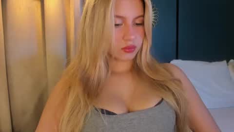 Snapshot of mia_curry chatting on 06-29-26, 07:14 M I A online show from 06-29-26, 07:14