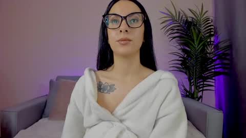 Sarah Luna online show from 04-25-26, 11:24