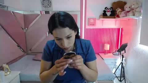 mia_garcia28 online show from 05-18-26, 01:28