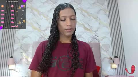 Mia Hiills online show from 06-05-26, 12:33