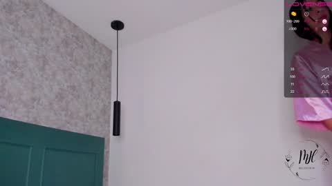  I am Mia  online show from 12-05-24, 11:38