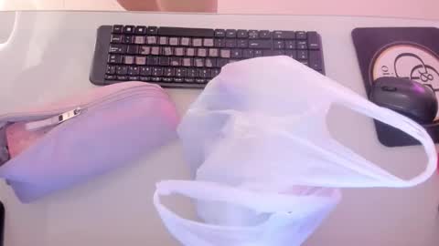    online show from 11-30-25, 12:20