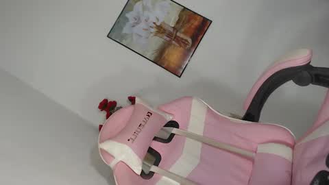 Snapshot of mia_kiss_lashes chatting on 02-15-26, 02:52 Your Pretty Petite Mia online show from 02-15-26, 02:52