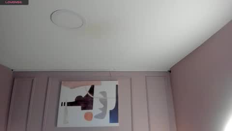 Snapshot of mia_kisses2 chatting on 10-11-25, 03:50 Mia online show from 10-11-25, 03:50