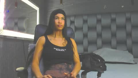 mia_kleim1 online show from 02-02-26, 06:28