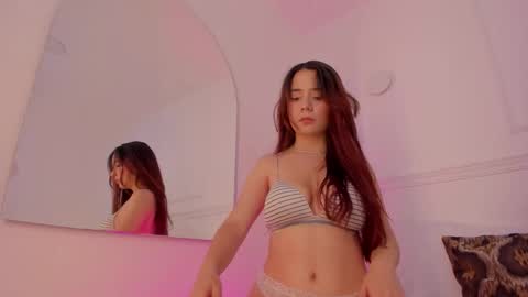 mia_lombana online show from 11-17-25, 08:25