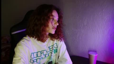 Snapshot of mia_luiza chatting on 06-07-26, 08:12 mia_luiza online show from 06-07-26, 08:12
