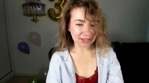 Mia online show from 04-03-26, 06:33