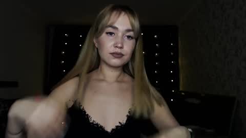 Mia online show from 02-24-25, 01:21