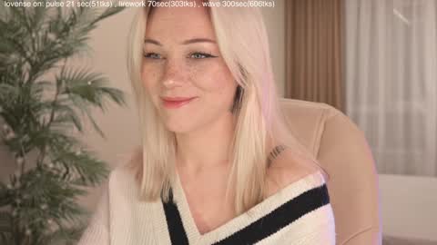 Snapshot of mia_milagros chatting on 11-24-25, 12:10 mia_milagros online show from 11-24-25, 12:10