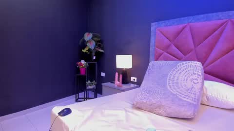 MIA  online show from 04-22-26, 07:04