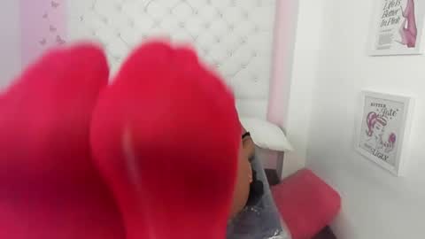 MiaMiller online show from 04-18-26, 11:14