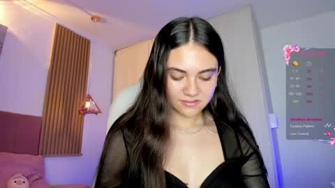 Snapshot of mia_nevaeh chatting on 05-07-26, 08:36 Mia Nevaeh - follow me online show from 05-07-26, 08:36