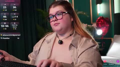 Sweet Mia online show from 02-10-26, 05:39