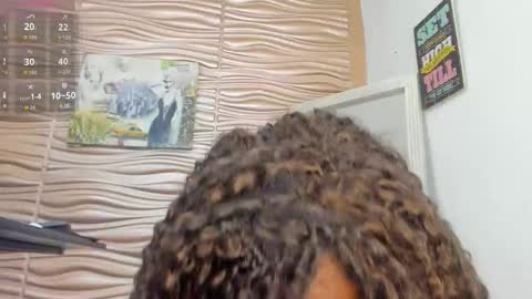 Mariana online show from 03-12-26, 09:10