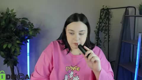 Mia online show from 02-16-26, 11:12