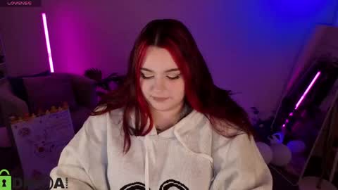 Snapshot of mia_r0ss chatting on 05-10-26, 01:11 Mia online show from 05-10-26, 01:11