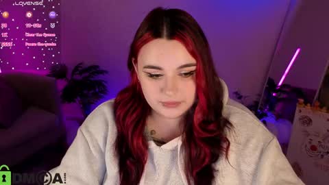 Snapshot of mia_r0ss chatting on 05-13-26, 01:14 Mia online show from 05-13-26, 01:14