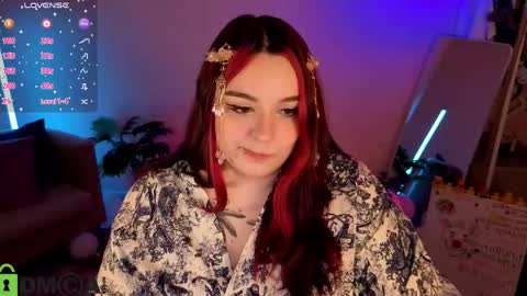 Snapshot of mia_r0ss chatting on 05-24-26, 01:10 Mia online show from 05-24-26, 01:10