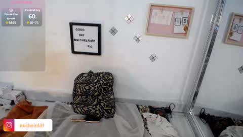 mia reys online show from 10-18-25, 11:44