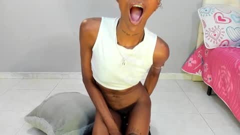 Snapshot of mia_rissi chatting on 03-06-25, 06:48 Mia online show from 03-06-25, 06:48