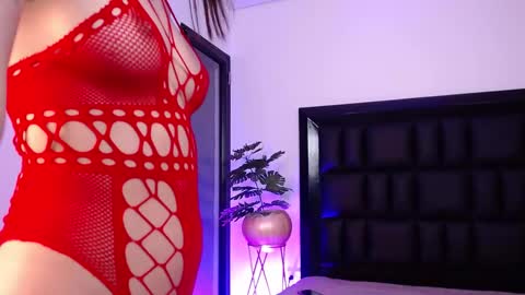 mia online show from 03-10-26, 05:34