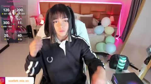 Snapshot of mia_rousseau chatting on 05-07-26, 03:01 MIA online show from 05-07-26, 03:01