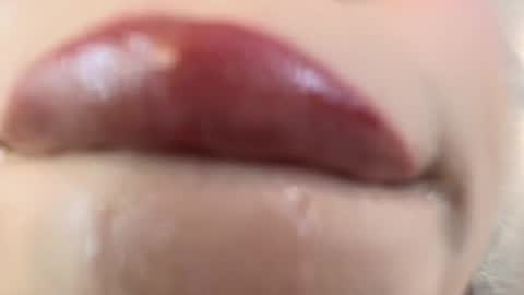 Snapshot of mia_roux13 chatting on 01-01-25, 06:49 Mia Roux online show from 01-01-25, 06:49