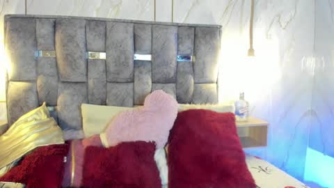 Mia Roux online show from 02-06-26, 03:11