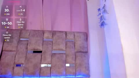 Snapshot of mia_royal chatting on 02-05-26, 07:40 mia_royal online show from 02-05-26, 07:40