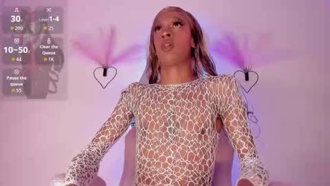 Snapshot of mia_royal chatting on 02-25-26, 06:28 mia_royal online show from 02-25-26, 06:28