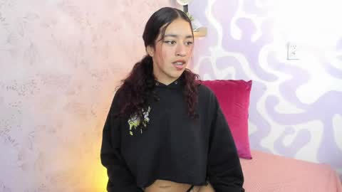 Mia . online show from 04-25-26, 01:41