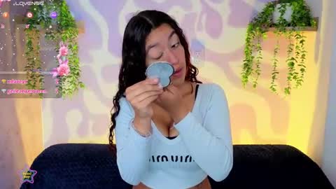 Mia . online show from 07-14-26, 01:39