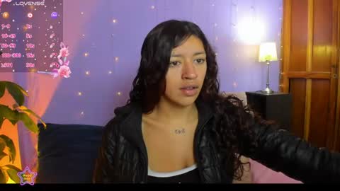Mia . online show from 07-22-26, 12:30