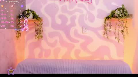 Mia . online show from 07-25-26, 11:08