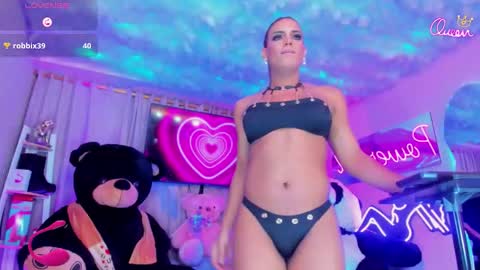 mia_sexy_33 online show from 01-11-26, 12:59