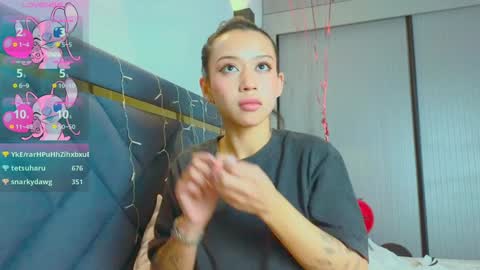 Mia online show from 02-02-25, 11:30