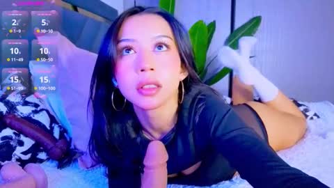 Mia online show from 02-12-26, 08:59