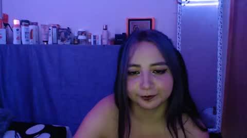 mia_smithl online show from 03-03-25, 11:44