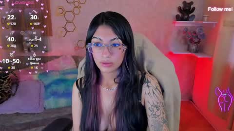 Snapshot of mia_smoke_ chatting on 06-07-26, 01:26 Mia online show from 06-07-26, 01:26