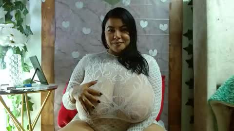 Mia squirt big INDEPENDENT MODEL...ONLYFANS  online show from 04-24-26, 06:27