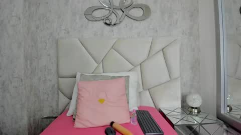 mia_tentacion__ online show from 05-27-26, 10:07