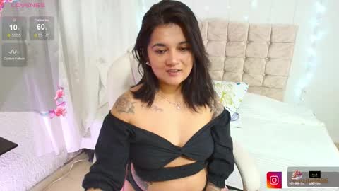 Mia  online show from 09-26-25, 02:48