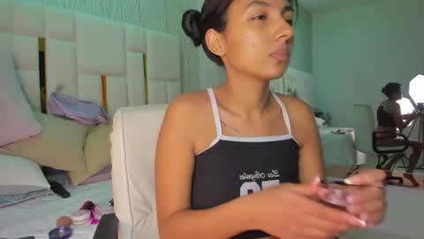 mia_vy online show from 02-22-26, 03:07