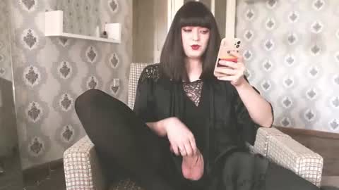 Snapshot of mia_wallase chatting on 06-13-26, 08:01 mia_wallase online show from 06-13-26, 08:01