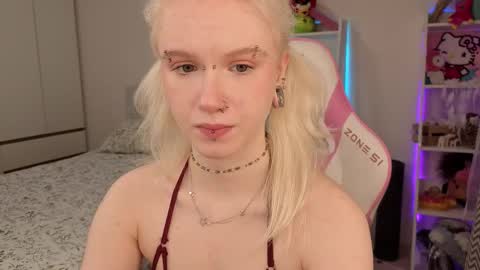 Mia online show from 03-13-26, 03:13