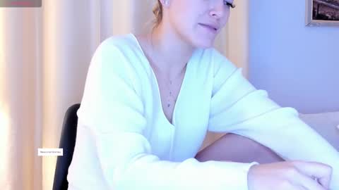 Snapshot of mia_white11 chatting on 12-15-25, 12:53 Mia White online show from 12-15-25, 12:53