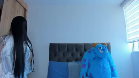    online show from 11-02-25, 06:32